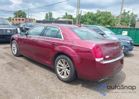 2016 Chrysler 300 Anniversary Edition z USA, uszkodzony, nr VIN 2C3CCAAG6GH311187